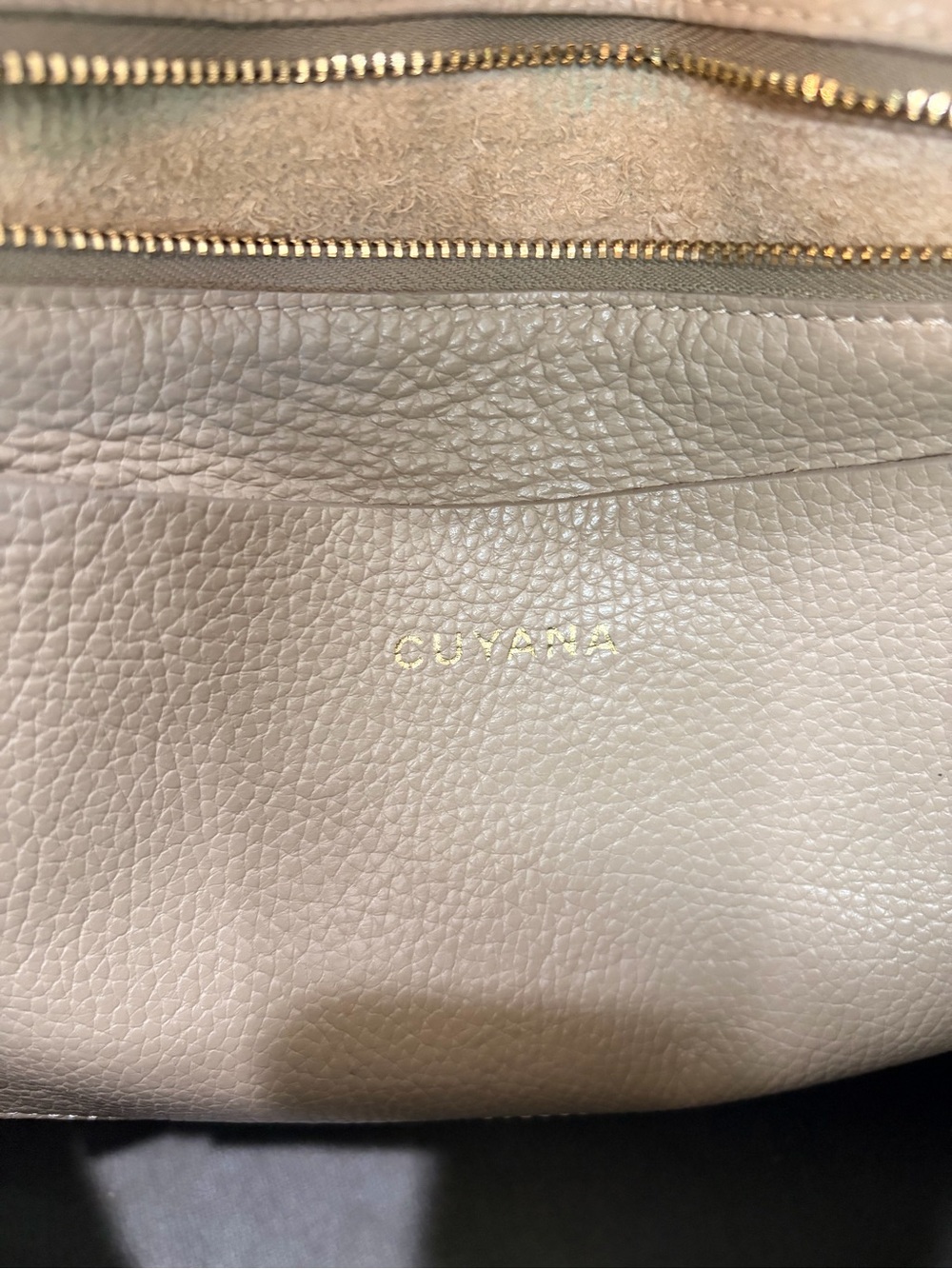 Cuyana Trapeze Pebbled Leather Satchel Flap Tote Taupe Top Handle Crossbody - Picture 7 of 16